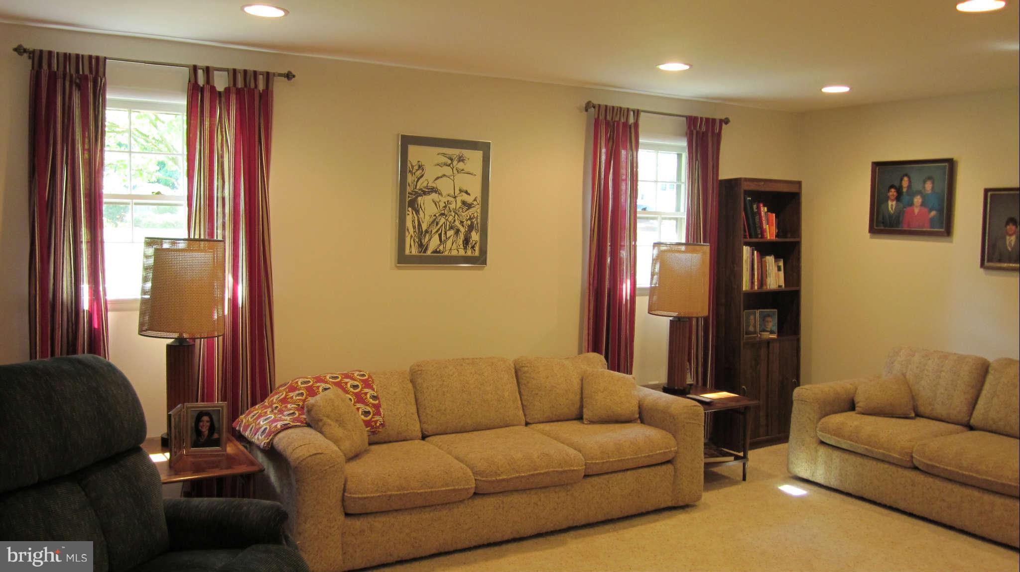 4808 Twinbrook Road Fairfax, VA 22032 - Photo 8 of 14 Family Room