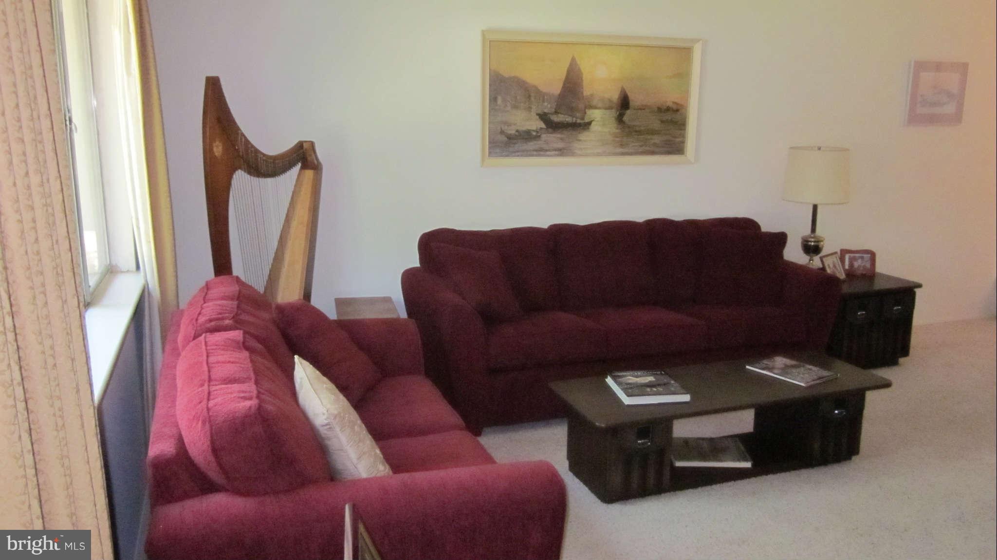 4808 Twinbrook Road Fairfax, VA 22032 - Photo 9 of 14 Living Room