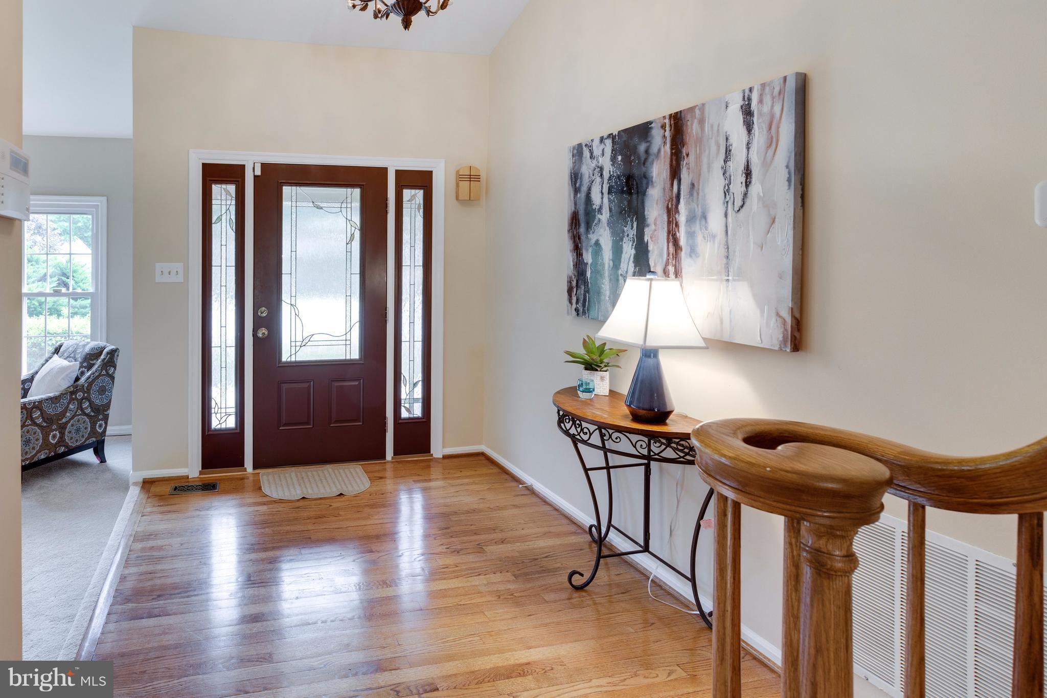 9803 Natick Road Burke, VA 22015 - Photo 7 of 29 Foyer
