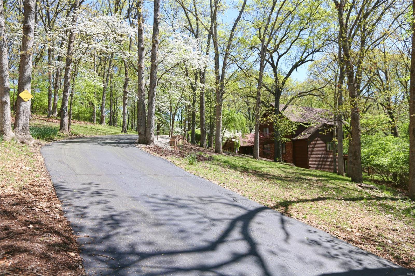 1726 Horseshoe Ridge Road Chesterfield, MO 63005 - Photo 2 of 49 Gallery Image 2