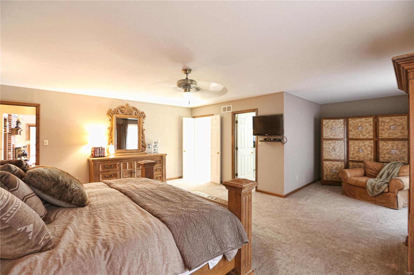 1726 Horseshoe Ridge Road Chesterfield, MO 63005 - Photo 16 of 49 Gallery Image 16