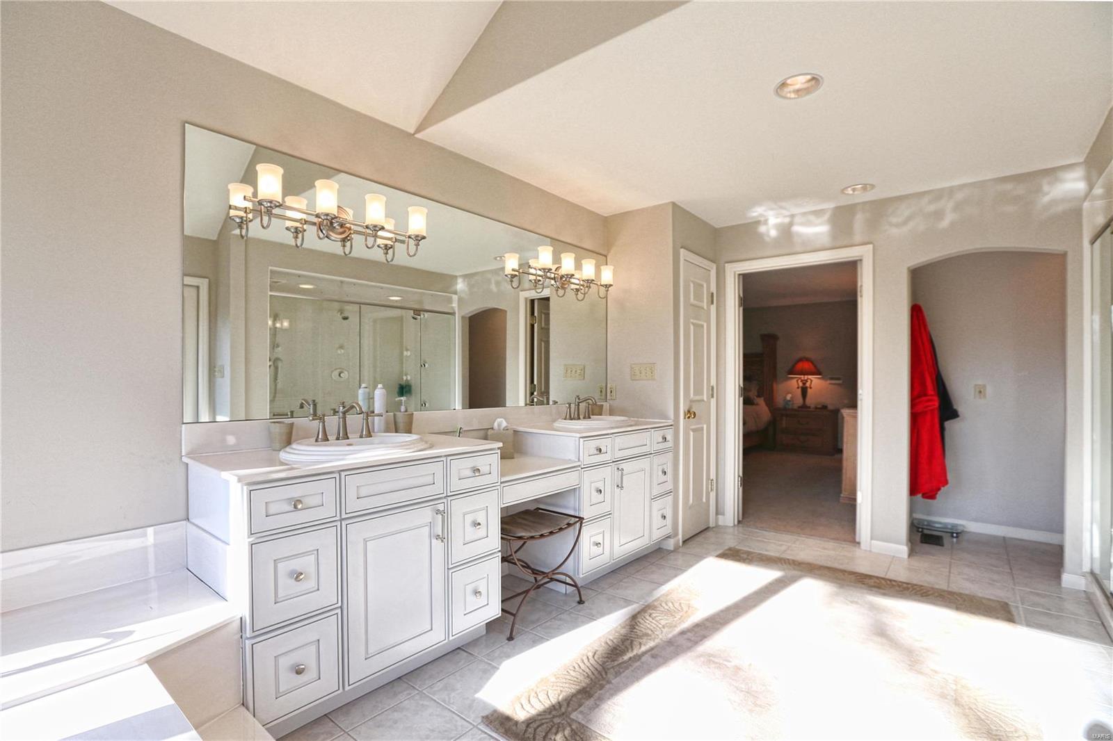 1726 Horseshoe Ridge Road Chesterfield, MO 63005 - Photo 18 of 49 Gallery Image 18