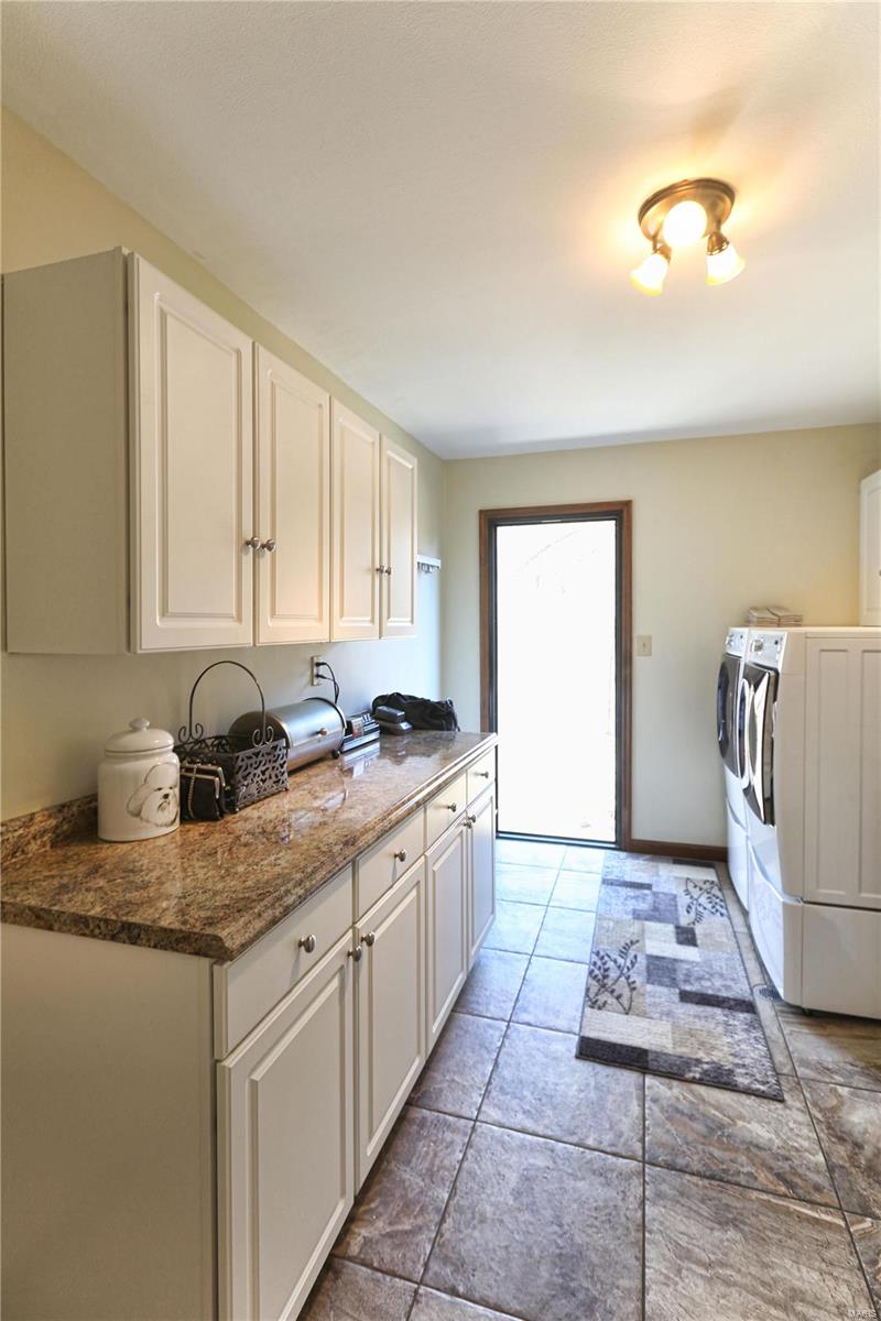 1726 Horseshoe Ridge Road Chesterfield, MO 63005 - Photo 30 of 49 Gallery Image 30