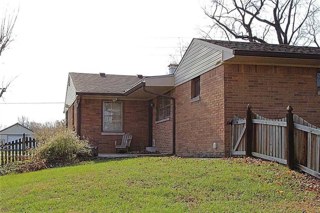 2406 East Thompson Road Indianapolis, IN 46227 - Photo 24 of 25 Gallery Image 24