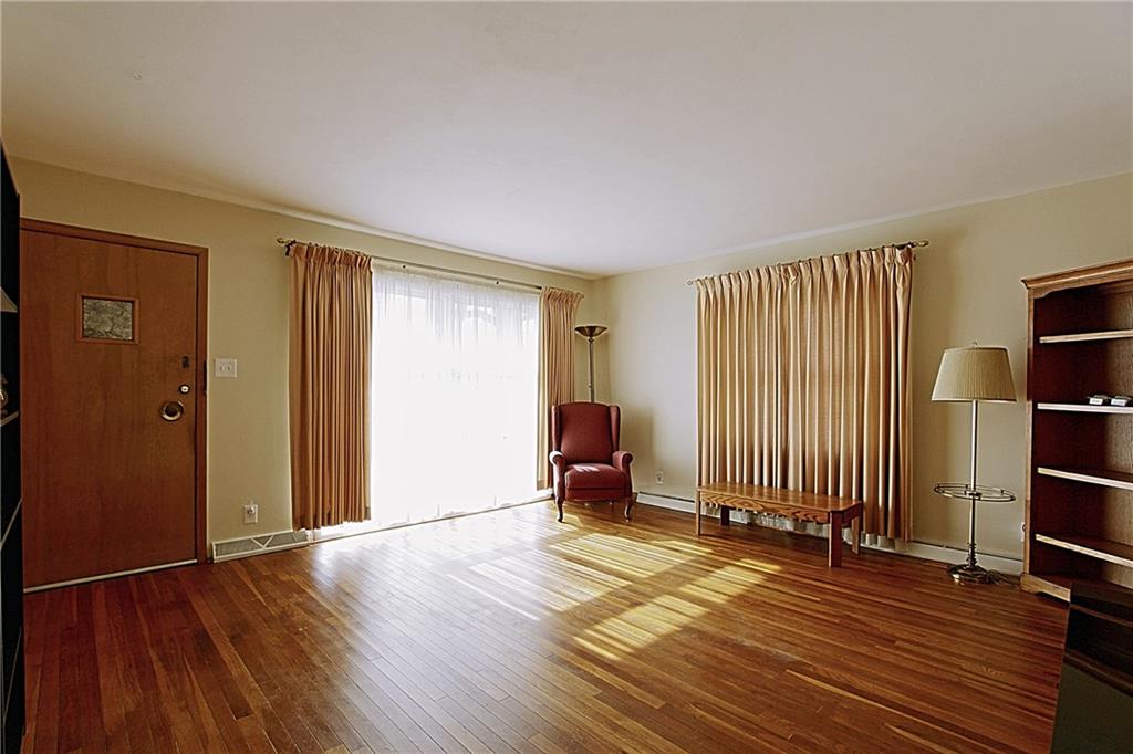 2406 East Thompson Road Indianapolis, IN 46227 - Photo 4 of 25 Gallery Image 4