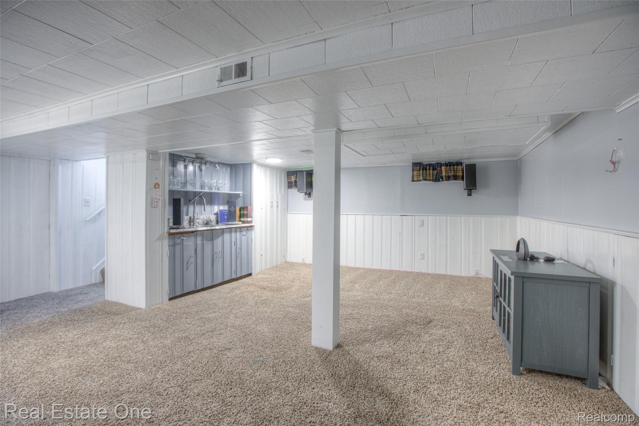 22141 Donaldson Street Dearborn, MI 48124 - Photo 21 of 22 -12.jpg