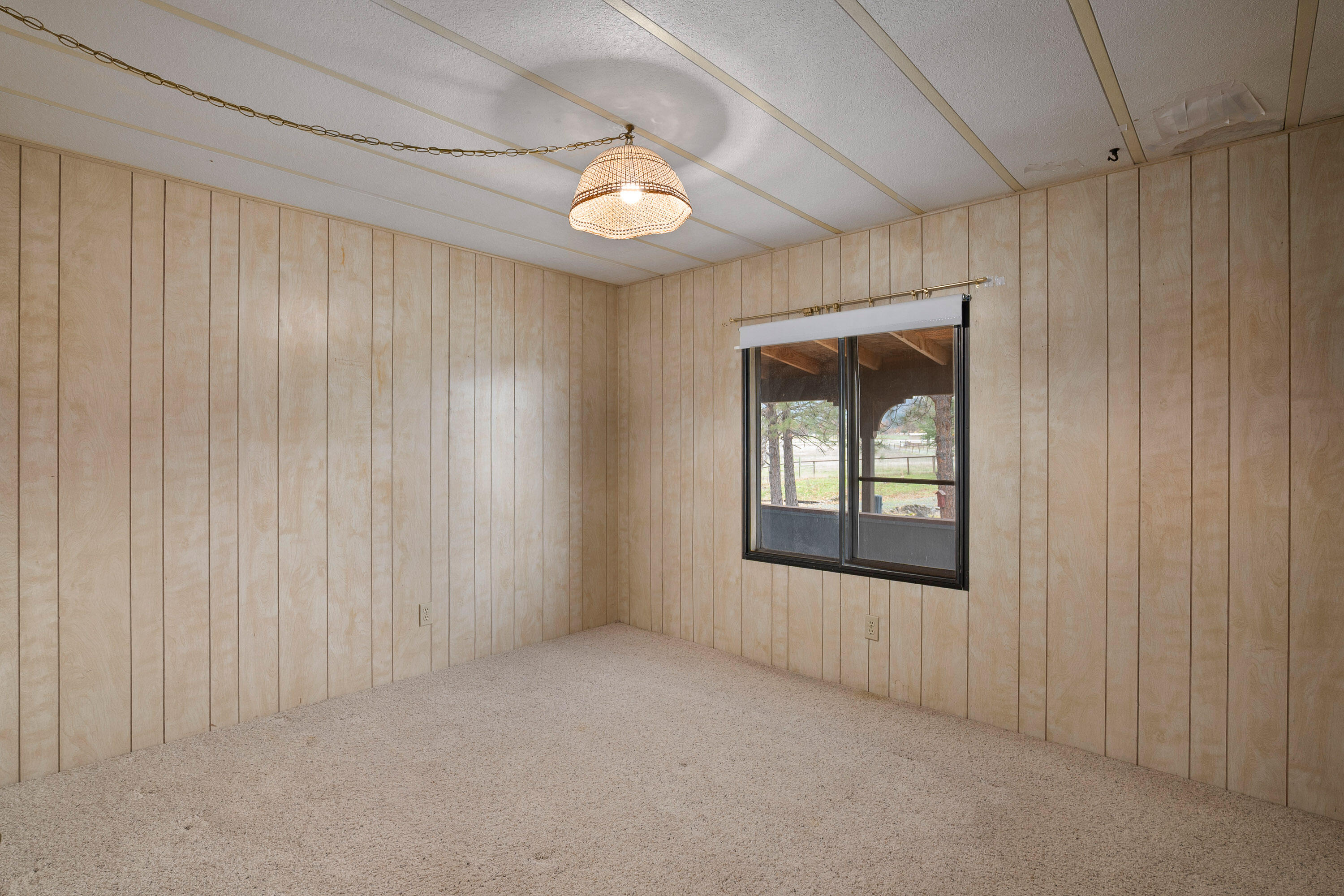 5209 Beagle Road White City, OR 97503 - Photo 13 of 48 5209BeagleRd-027
