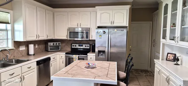 $264,900 | 188 Oak Grove Drive, Brandon, MS 39047