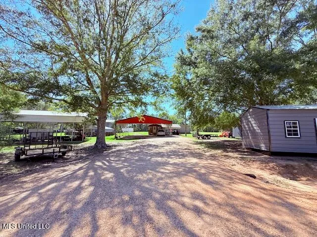 $259,000 | 608 East 98th Highway, Tylertown, MS 39667