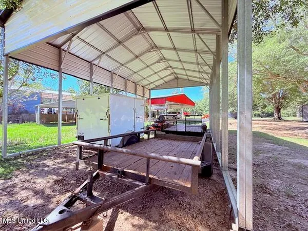 $259,000 | 608 East 98th Highway, Tylertown, MS 39667