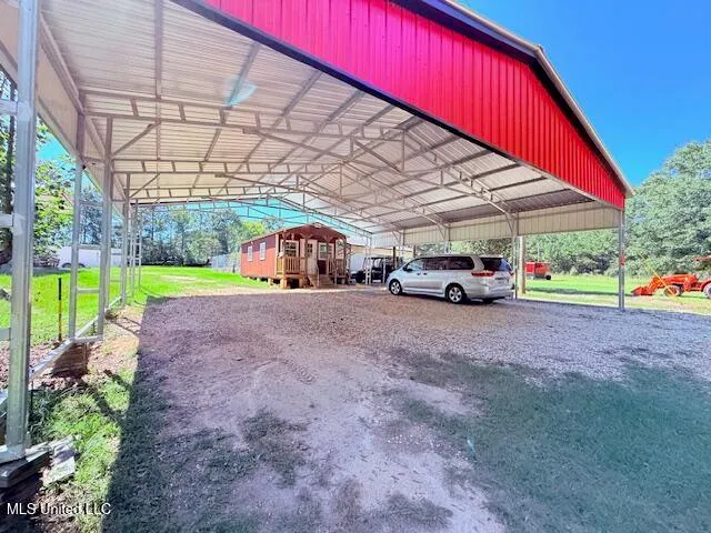 $259,000 | 608 East 98th Highway, Tylertown, MS 39667
