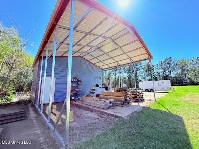 $259,000 | 608 East 98th Highway, Tylertown, MS 39667