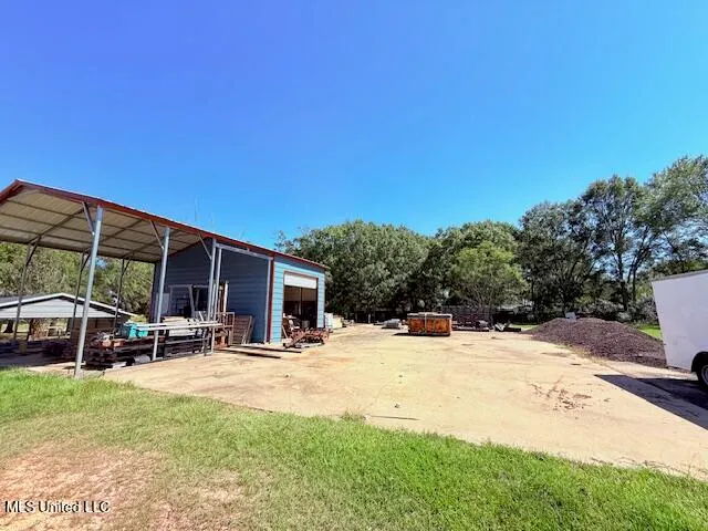 $259,000 | 608 East 98th Highway, Tylertown, MS 39667