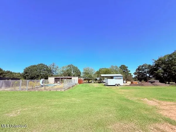 $259,000 | 608 East 98th Highway, Tylertown, MS 39667