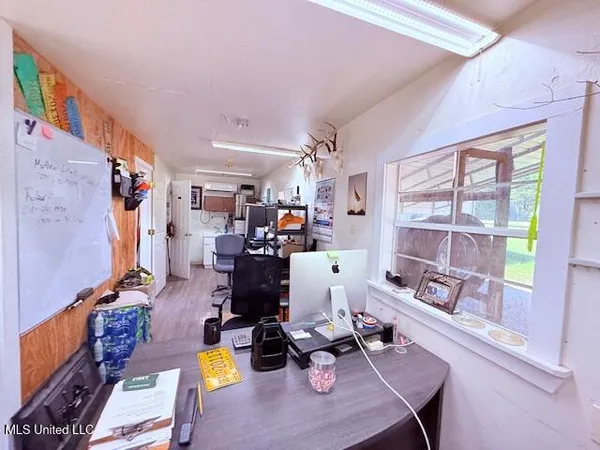 $259,000 | 608 East 98th Highway, Tylertown, MS 39667