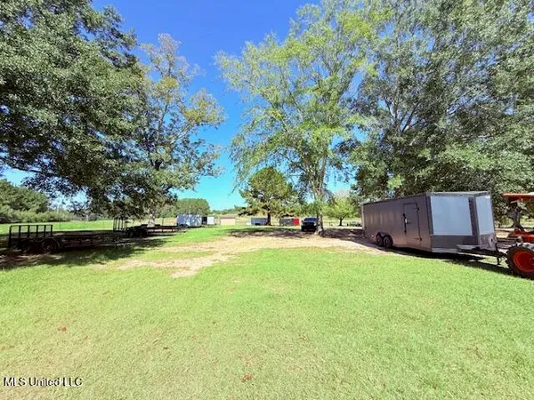 $259,000 | 608 East 98th Highway, Tylertown, MS 39667