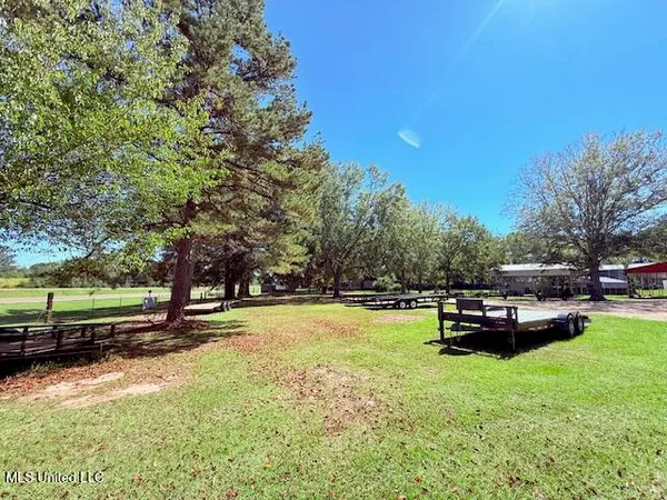 $259,000 | 608 East 98th Highway, Tylertown, MS 39667