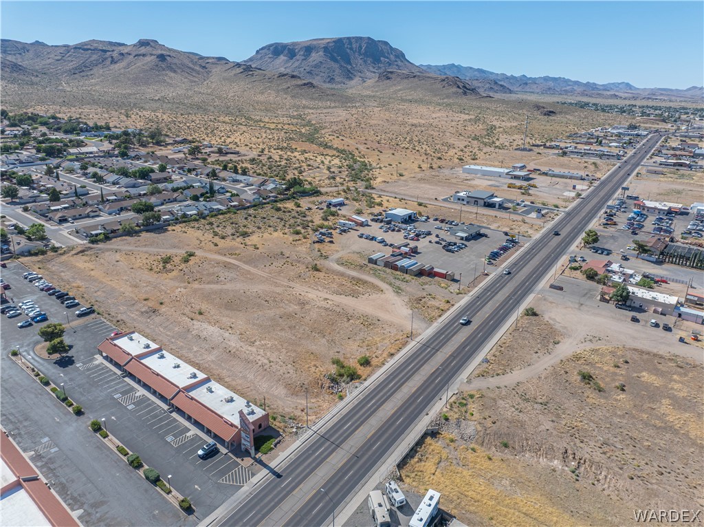 4085 Stockton Hill Road Kingman, AZ 86409 - Photo 7 of 14 a view of a sky from a terrace