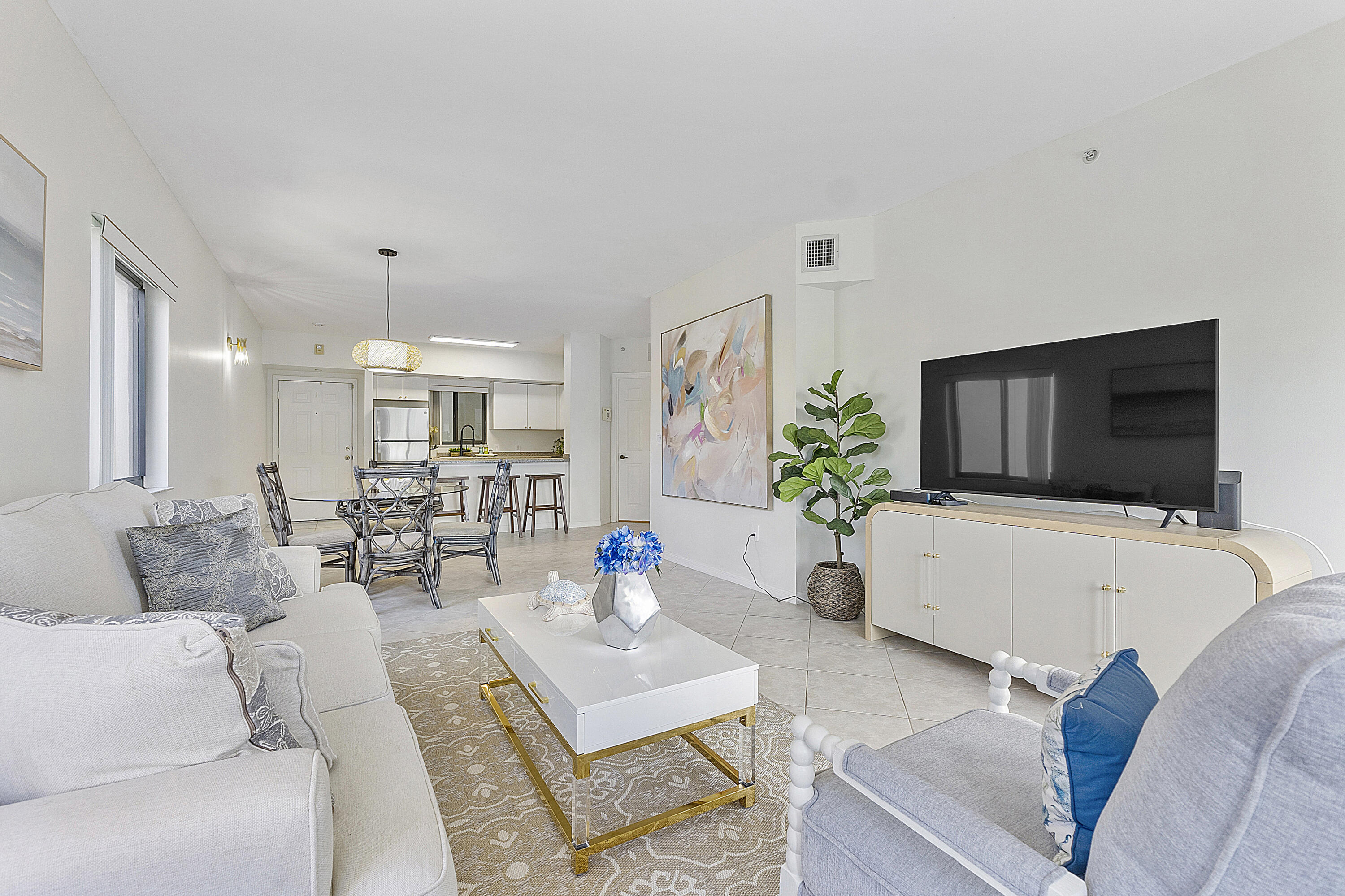 2105 Lavers Circle, Unit 305 Delray Beach, FL 33444 - Photo 19 of 43 2105 Lavers Cir_026