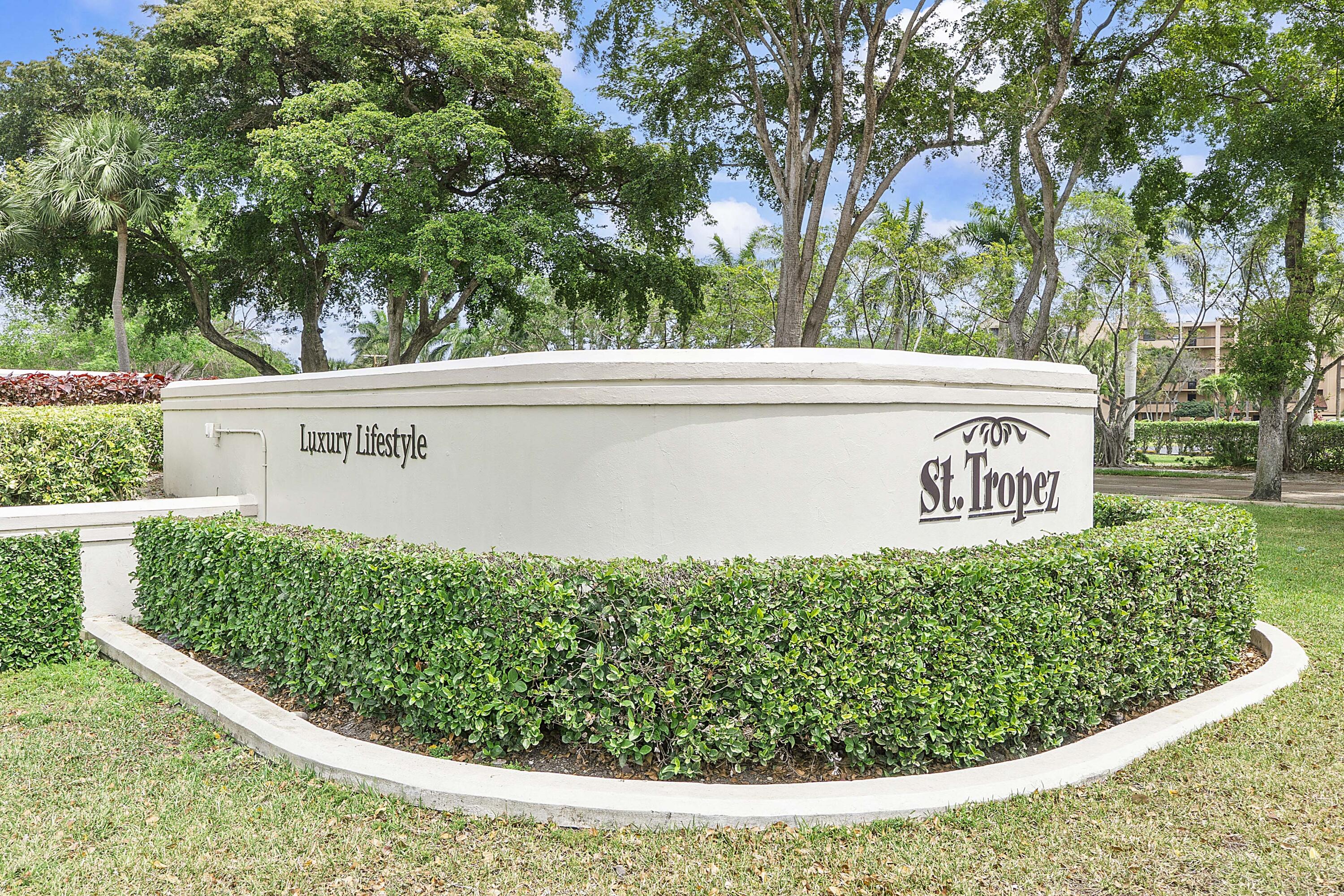 2105 Lavers Circle, Unit 305 Delray Beach, FL 33444 - Photo 33 of 43 2105 Lavers Cir_042