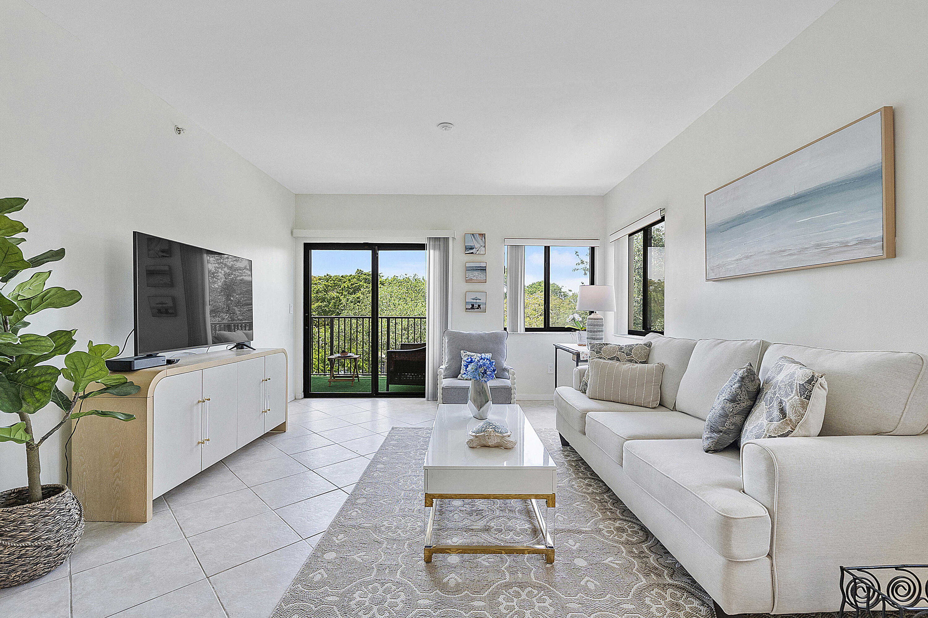 2105 Lavers Circle, Unit 305 Delray Beach, FL 33444 - Photo 5 of 43 2105 Lavers Cir_024