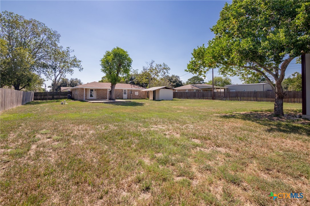 208 Eleanor Street Victoria, TX 77904 - Photo 13 of 40 a view of a yard with a house
