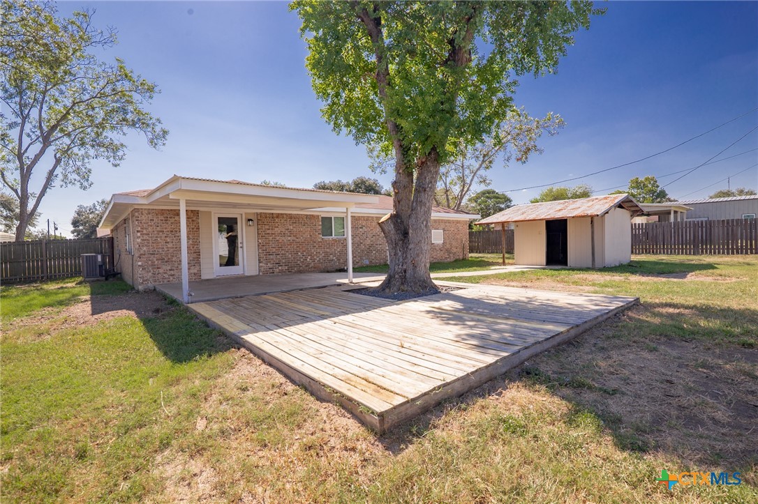 208 Eleanor Street Victoria, TX 77904 - Photo 10 of 40 a view of a house with swimming pool