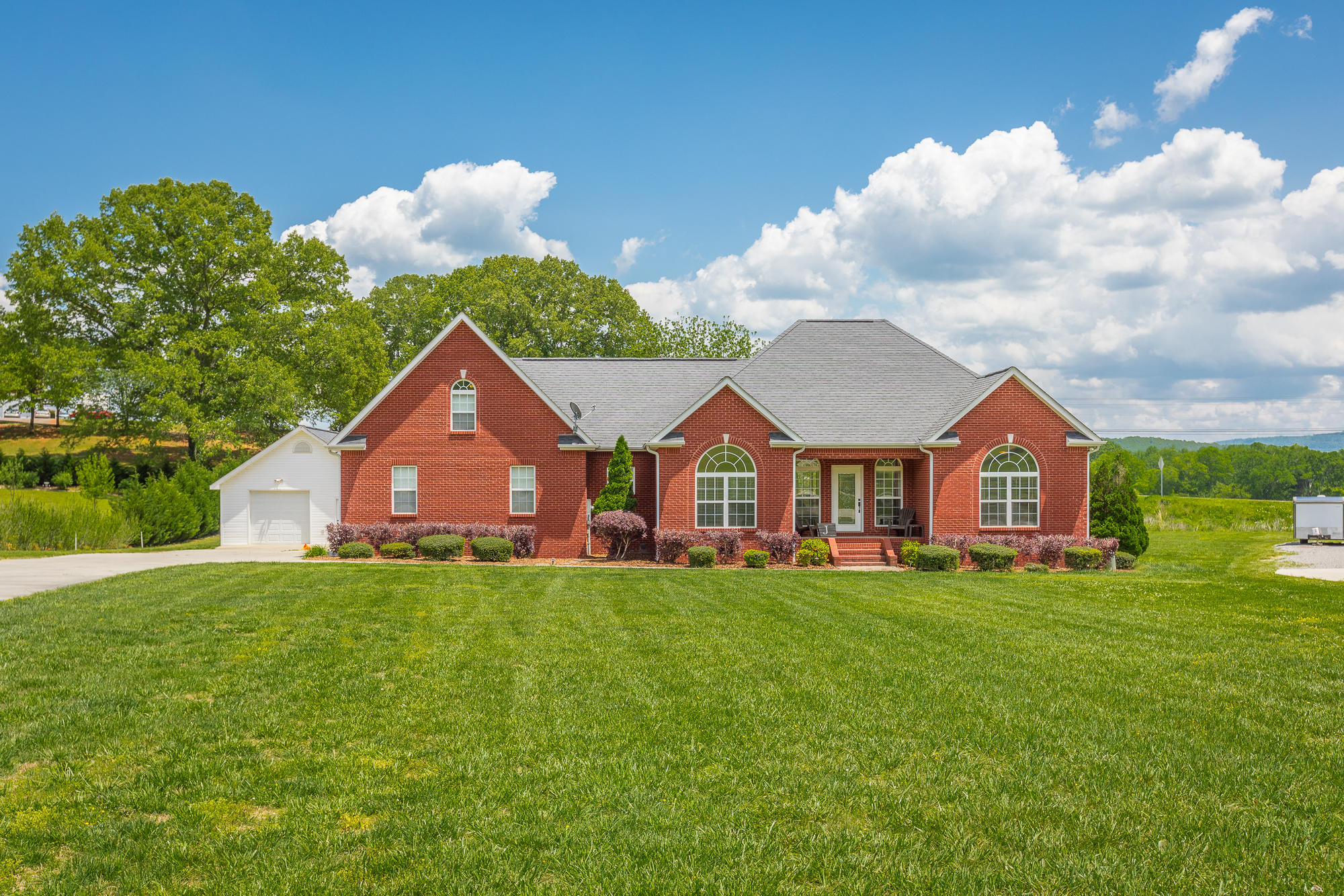250 Shady Grove Road Sequatchie, TN 37374 - Photo 2 of 46 Front View
