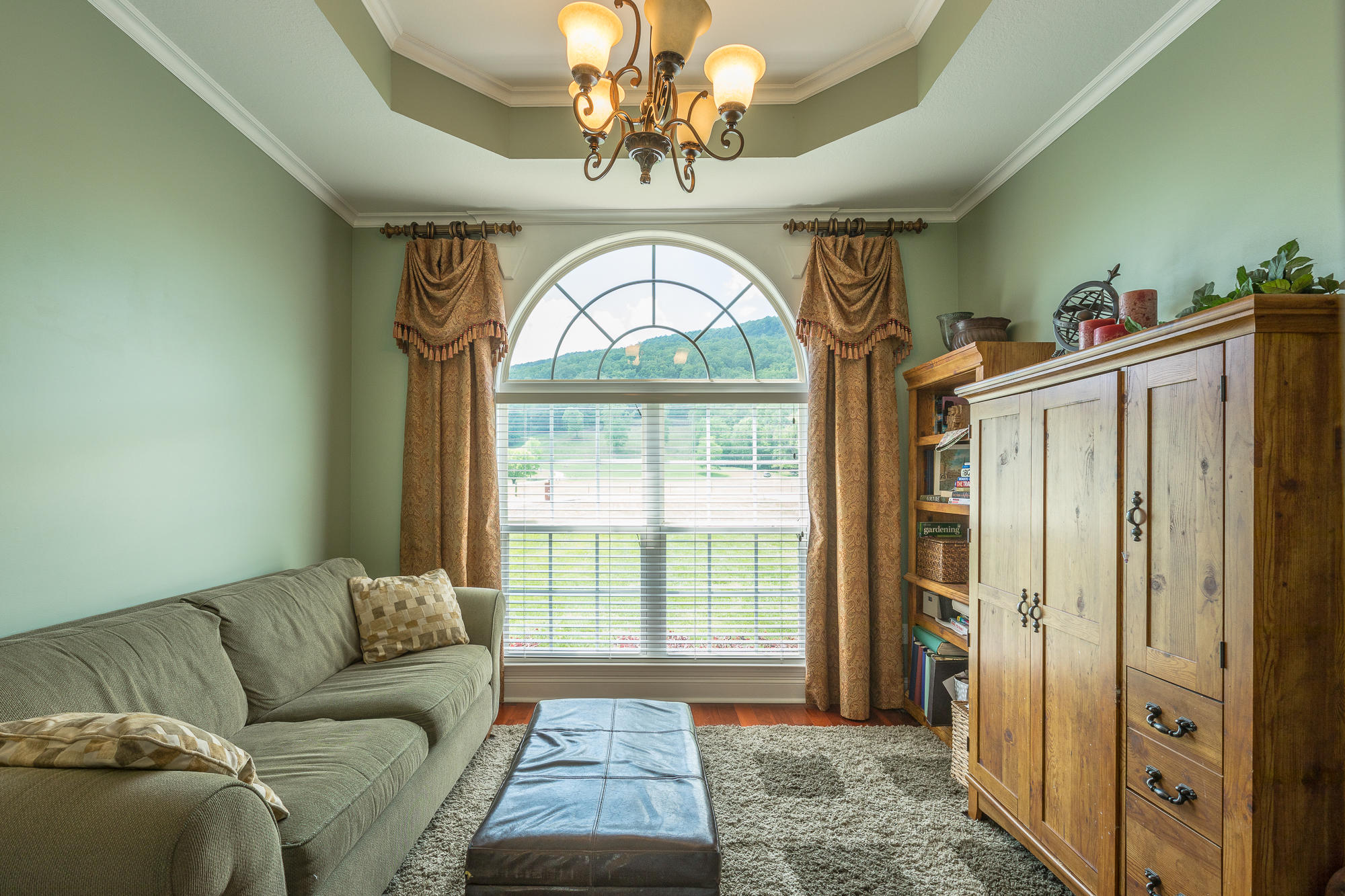 250 Shady Grove Road Sequatchie, TN 37374 - Photo 12 of 46 Sitting Room