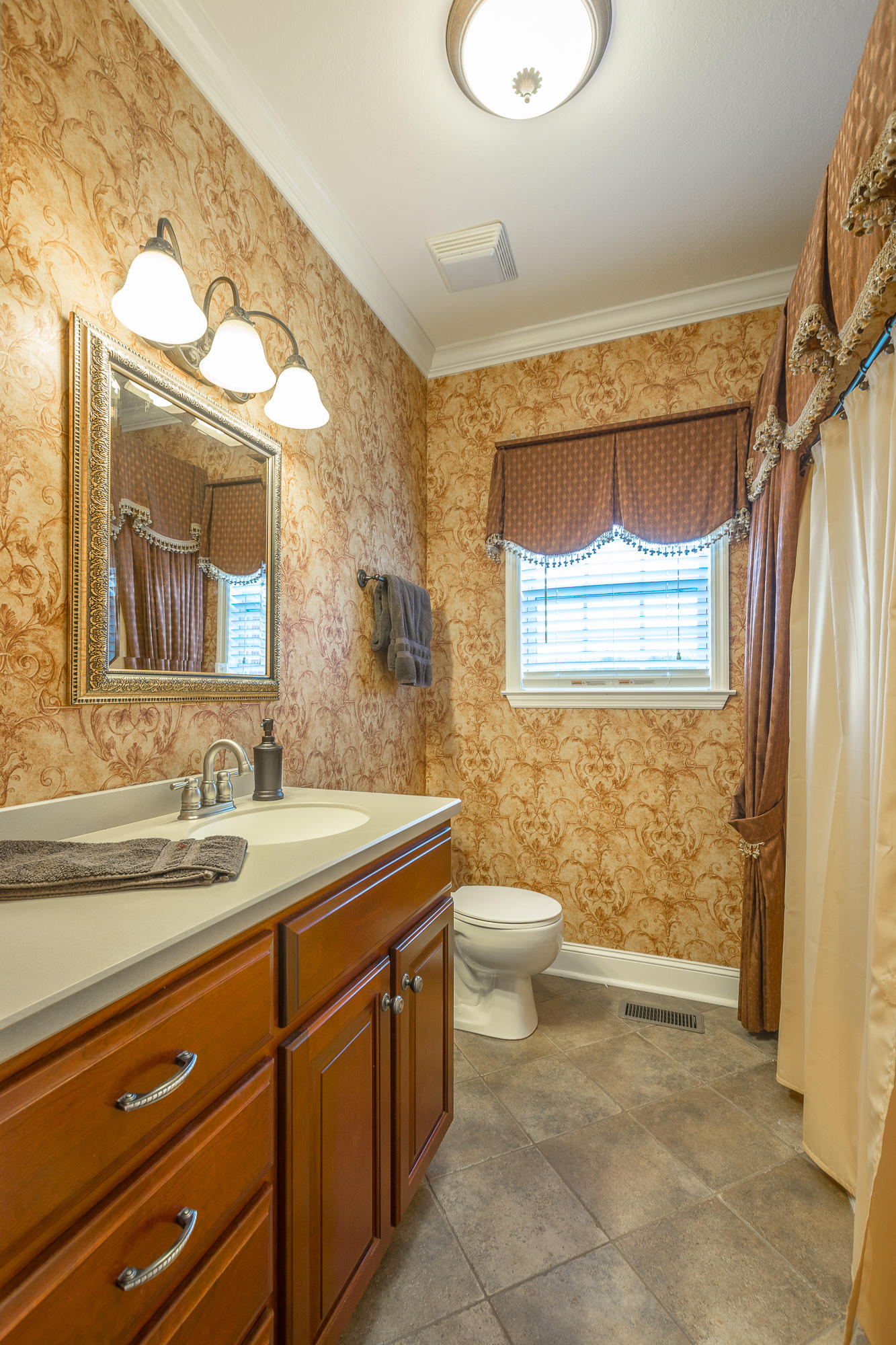 250 Shady Grove Road Sequatchie, TN 37374 - Photo 15 of 46 Guest Full Bath
