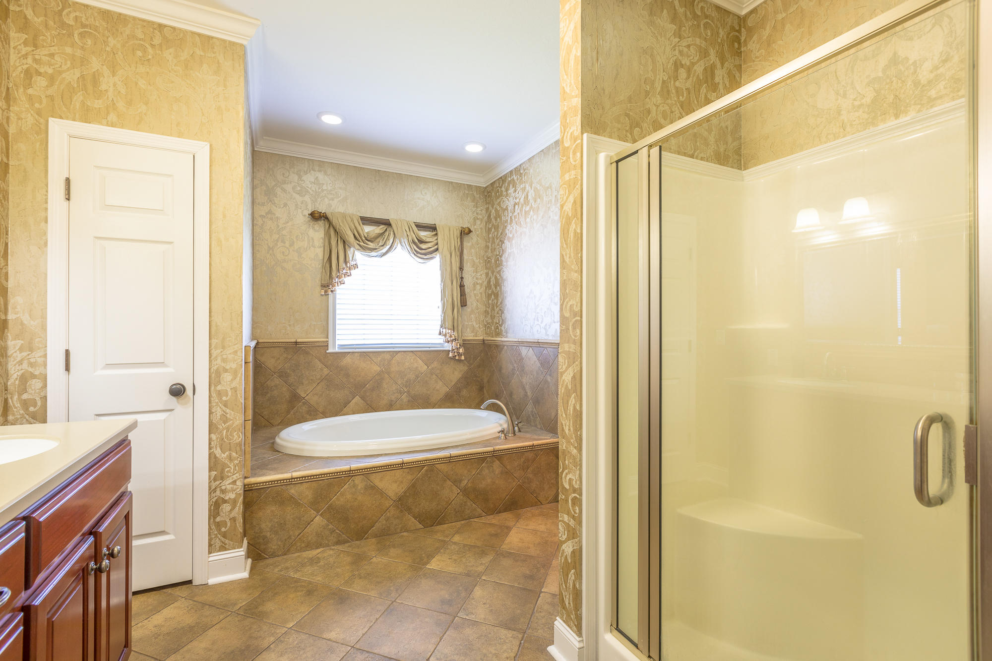 250 Shady Grove Road Sequatchie, TN 37374 - Photo 30 of 46 Master Jetted Tub