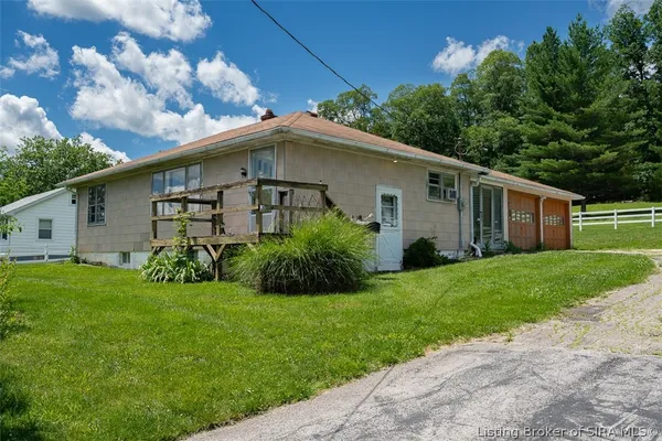 7328 Evanston Avenue Northeast, Lanesville, IN 47136
