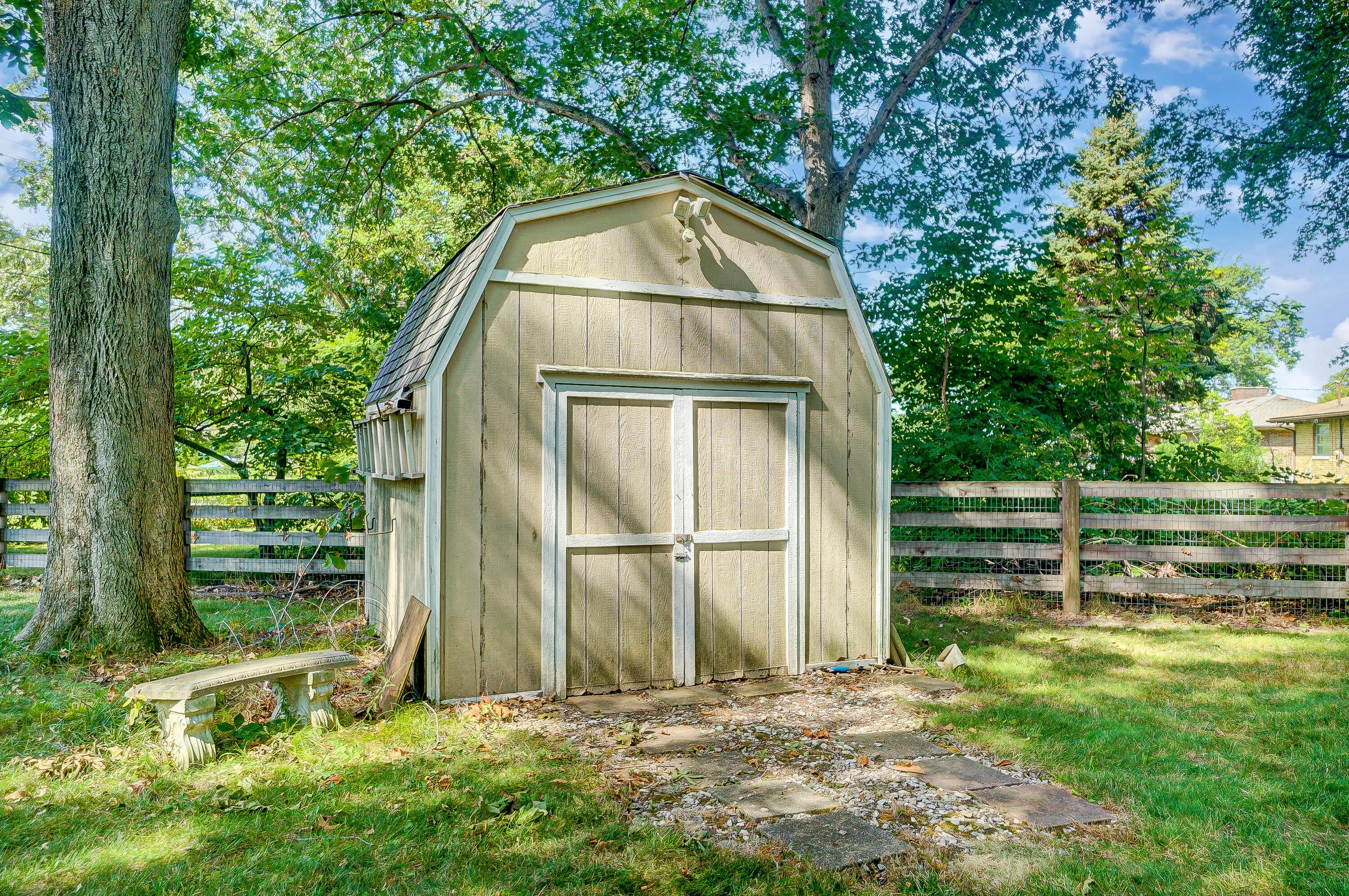 Storage shed