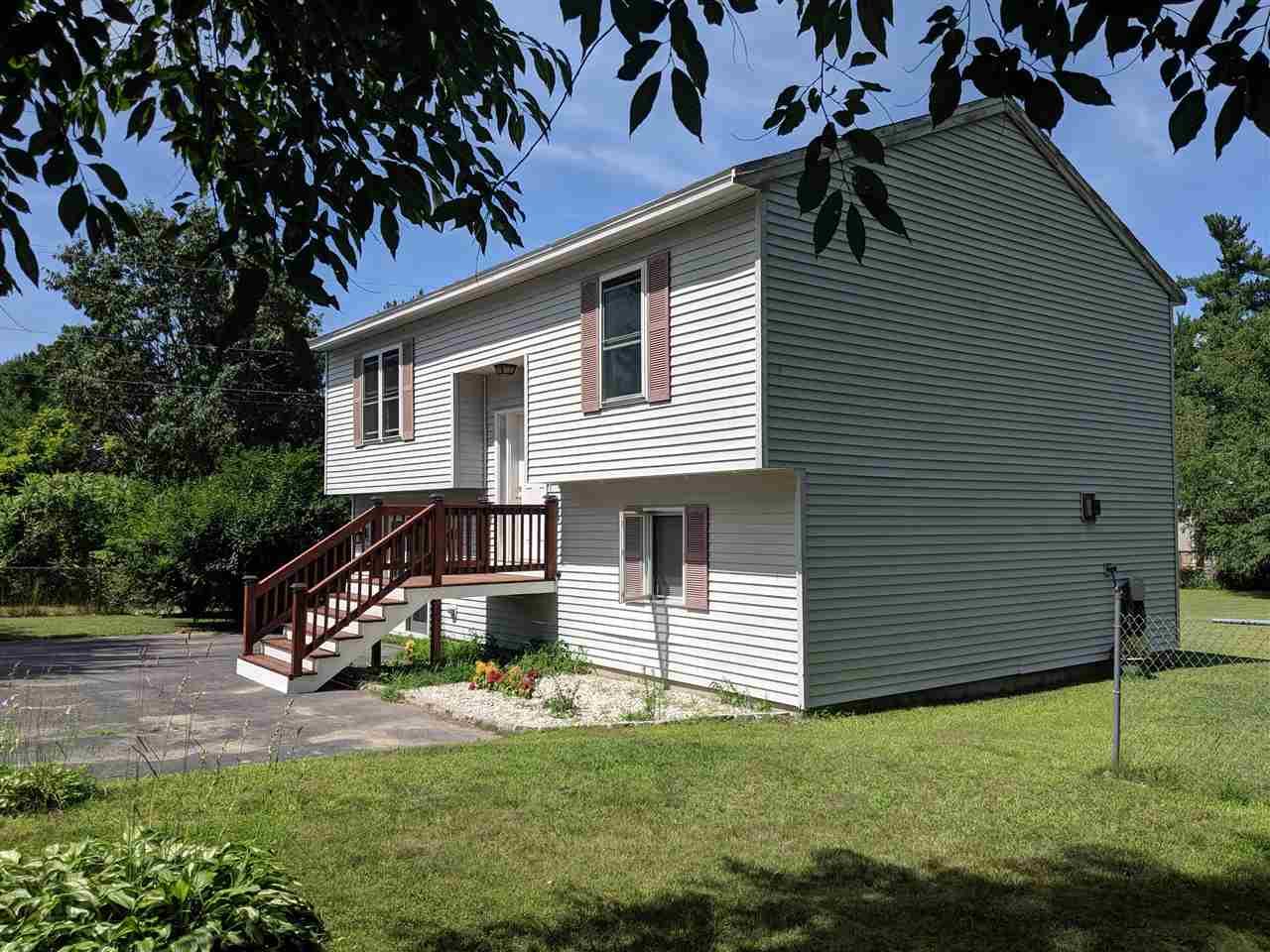 420 Salmon Falls Road Rochester, NH 03868 - Photo 2 of 40