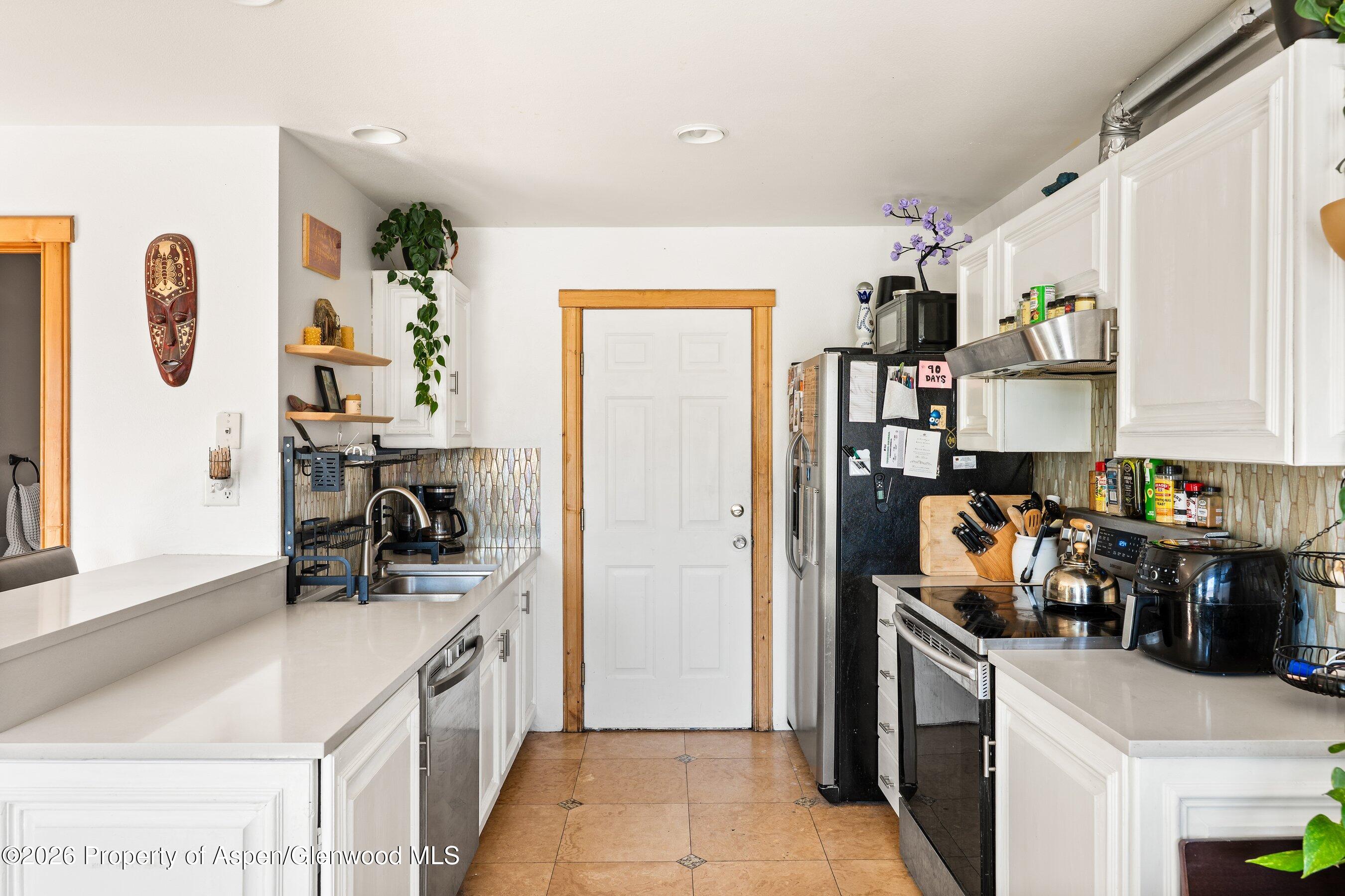 682 Alder Ridge Lane New Castle, CO 81647 - Photo 6 of 20 682AlderRidgeLn_26032010