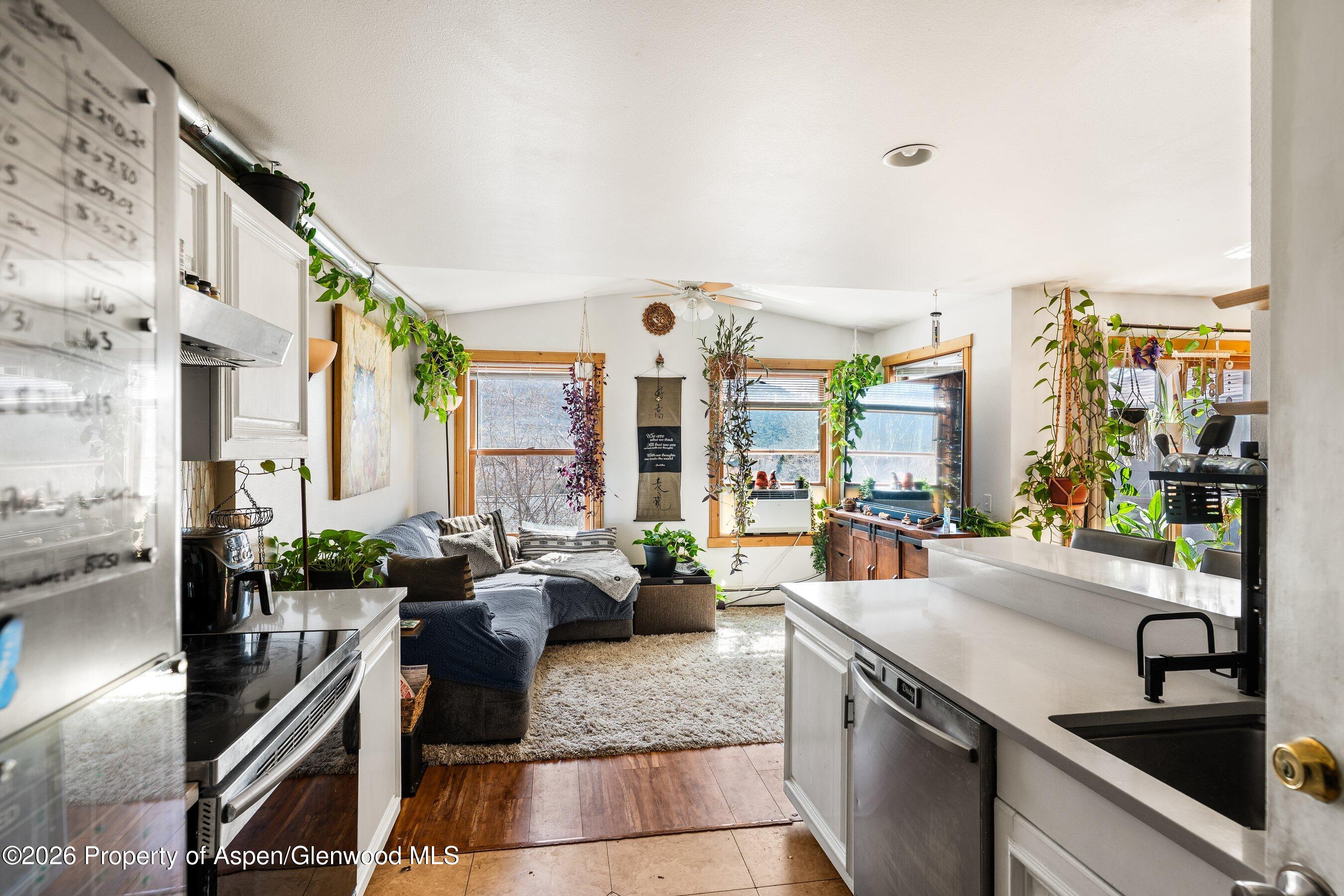 682 Alder Ridge Lane New Castle, CO 81647 - Photo 7 of 20 682AlderRidgeLn_26032011