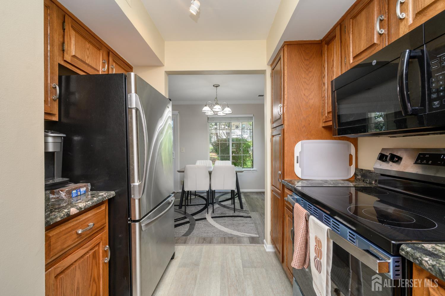 79 Sage Court Bedminster, NJ 07921 - Photo 11 of 25