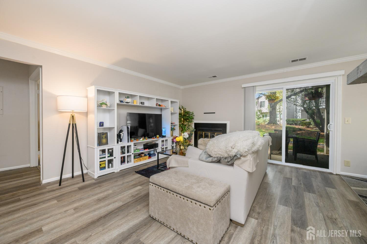 79 Sage Court Bedminster, NJ 07921 - Photo 4 of 25