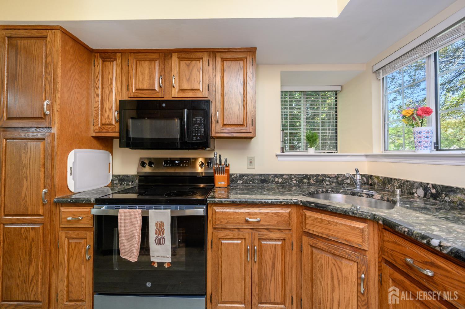 79 Sage Court Bedminster, NJ 07921 - Photo 10 of 25