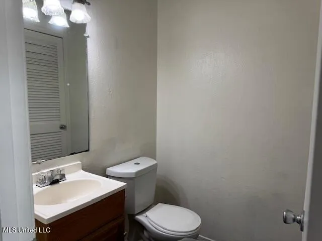 $1,065 | 2823 Bienville Boulevard, Ocean Springs, MS 39564