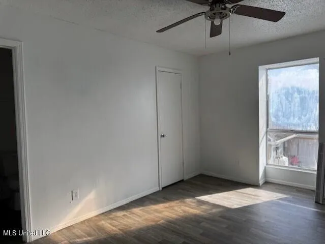 $1,065 | 2823 Bienville Boulevard, Ocean Springs, MS 39564