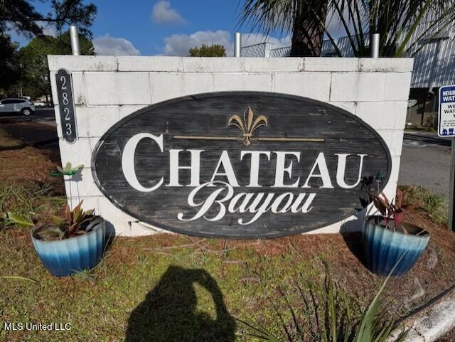 2823 Bienville Boulevard Ocean Springs, MS 39564 - Photo 2 of 19 thumbnail_IMG_8765