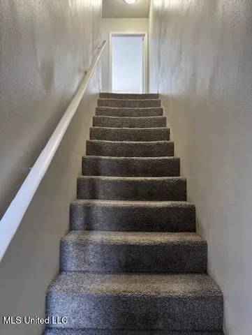 $1,065 | 2823 Bienville Boulevard, Ocean Springs, MS 39564