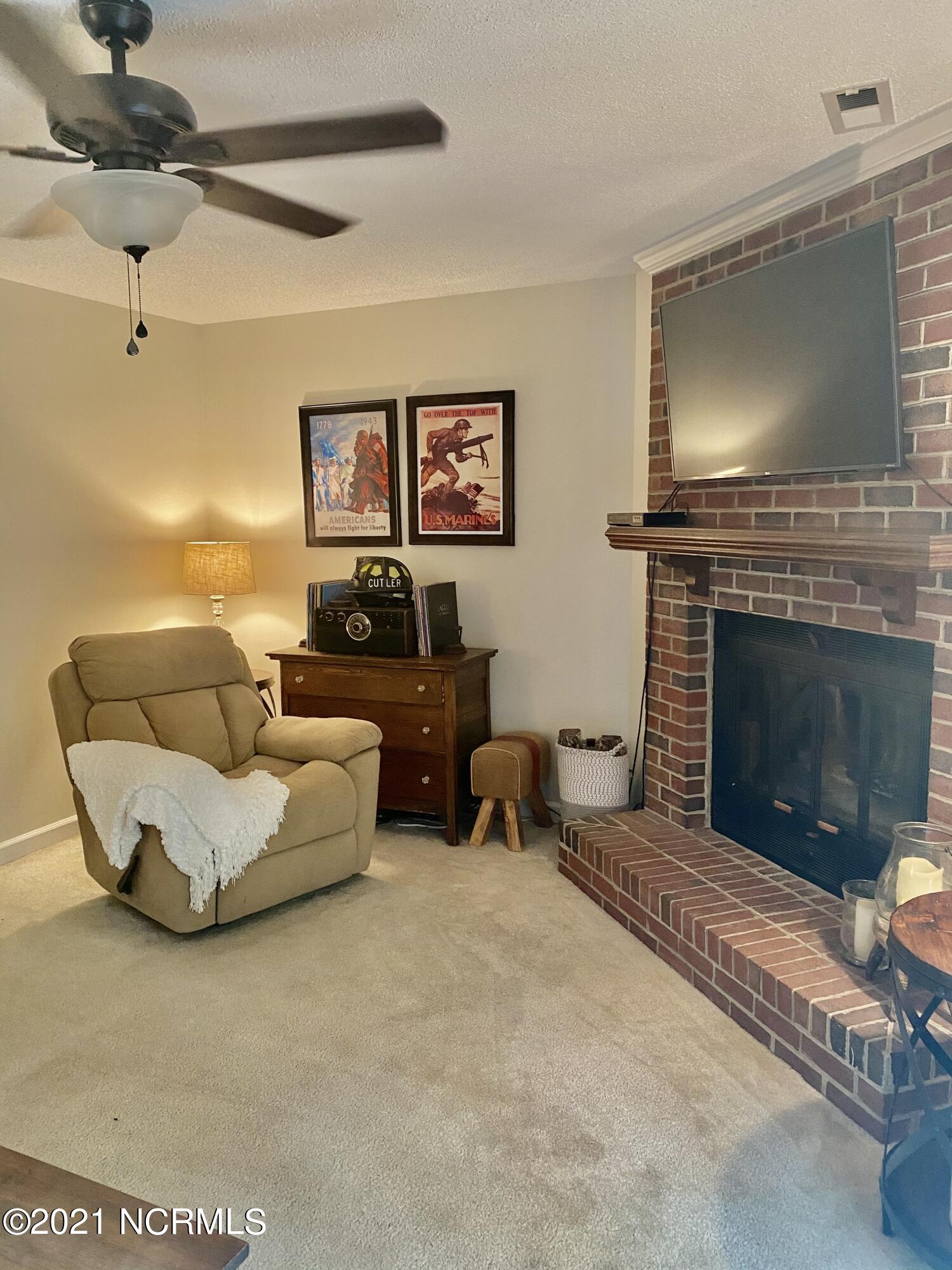 1983 Quail Ridge Road, Unit E Greenville, NC 27858 - Photo 7 of 15 IMG_2148