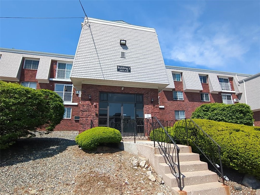300 Smithfield Avenue, Unit P217 Pawtucket, RI 02860 - Photo 1 of 14