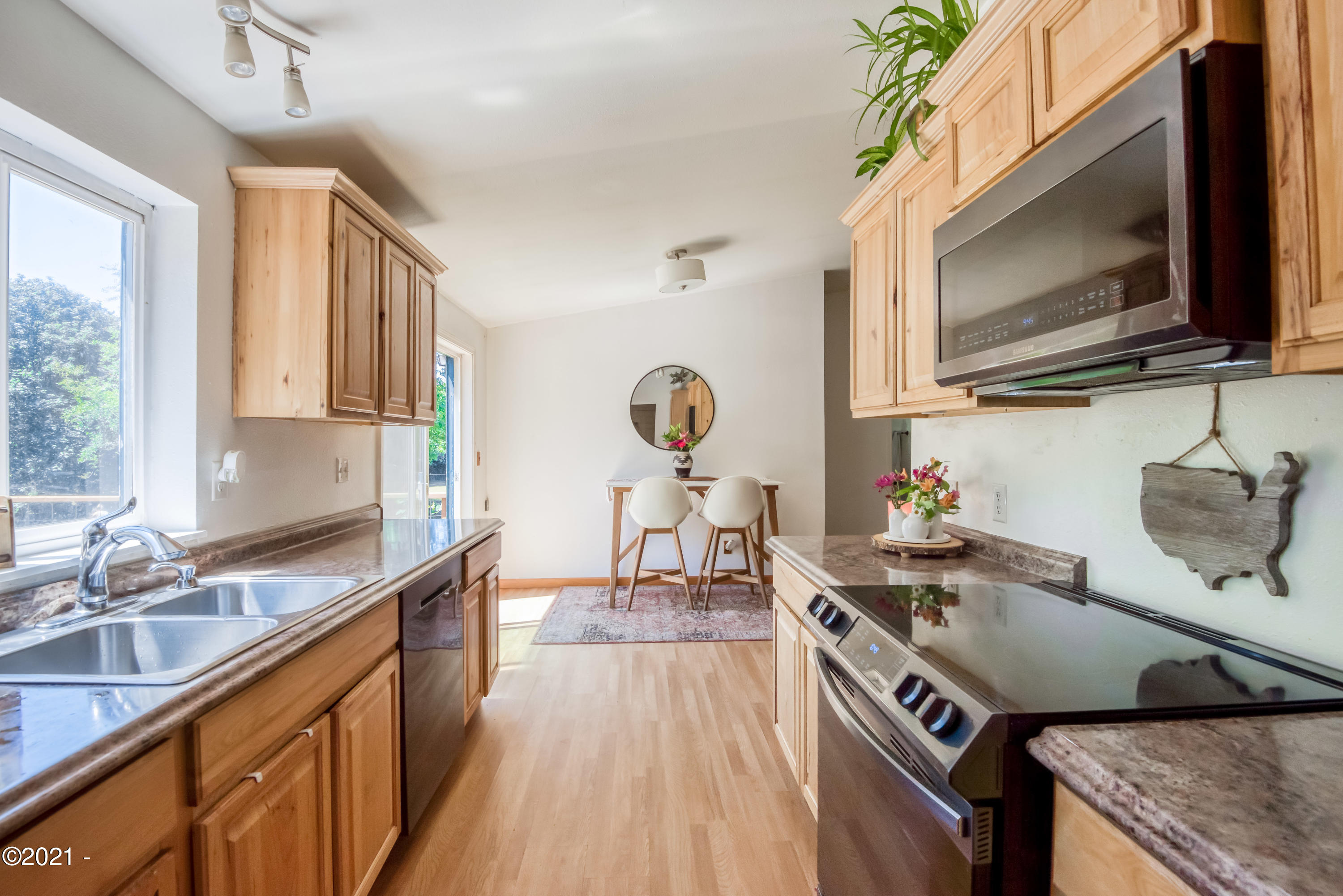 4624 Logsden Road Siletz, OR 97380 - Photo 14 of 52 4624LogsdenRd138