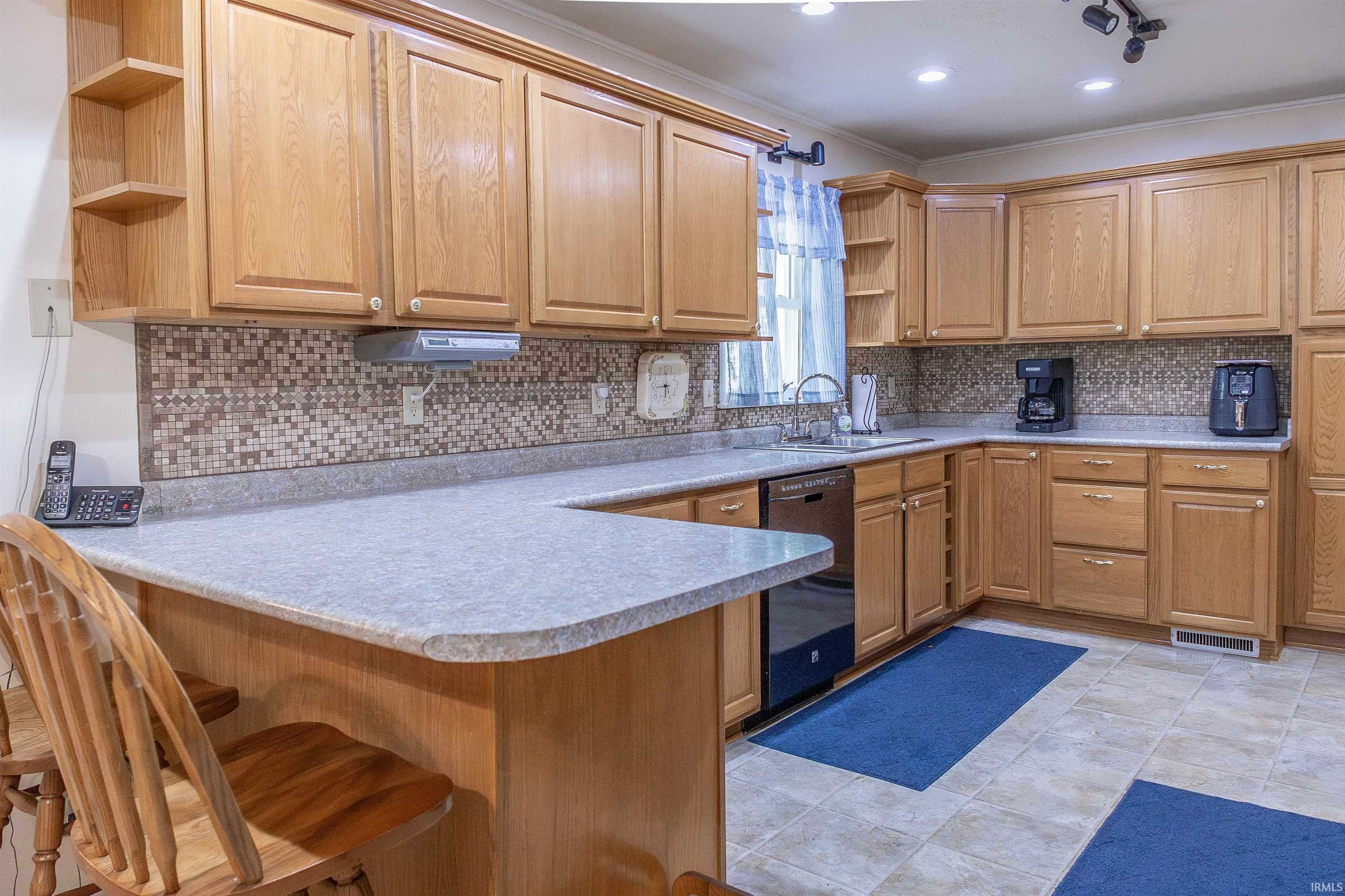 1554 East Oolitic Road Bedford, IN 47421 - Photo 11 of 33 Gallery Image 11