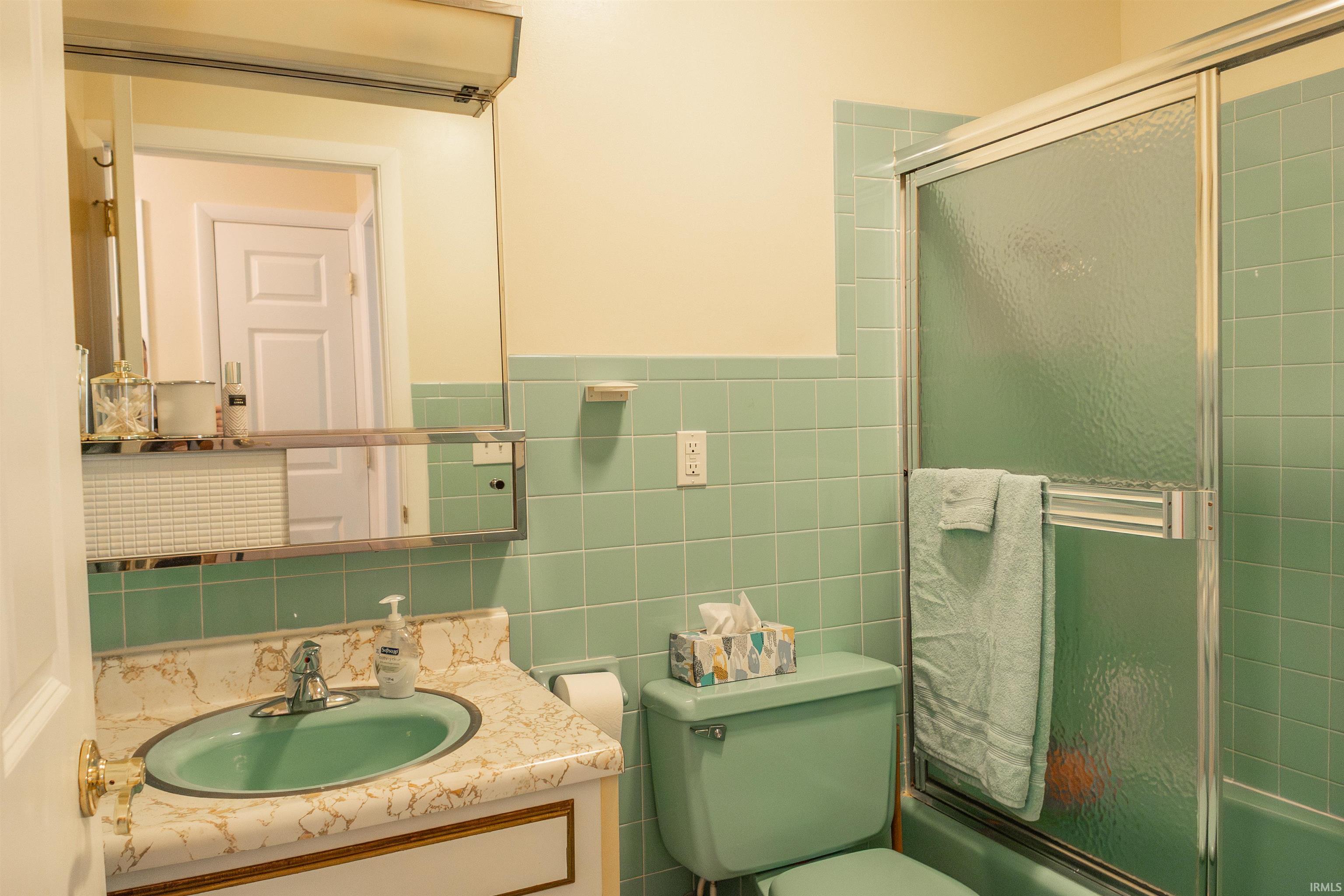 1554 East Oolitic Road Bedford, IN 47421 - Photo 17 of 33 Gallery Image 17