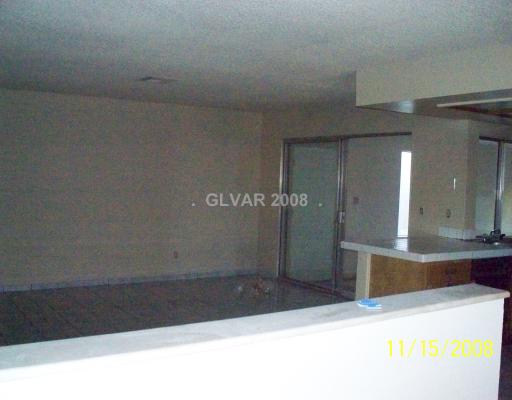 5500 Liverpool Road Las Vegas, NV 89107 - Photo 3 of 7 Den.