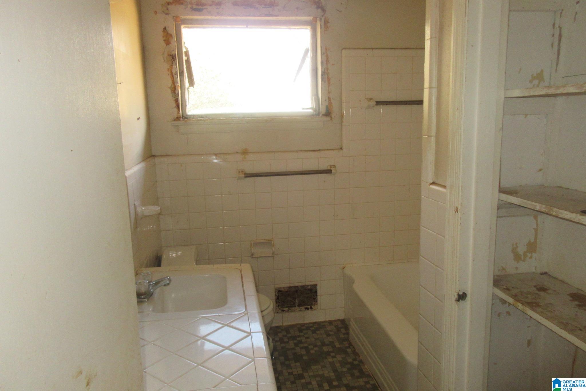 212 Pleasant Grove Road Pleasant Grove, AL 35127 - Photo 7 of 9